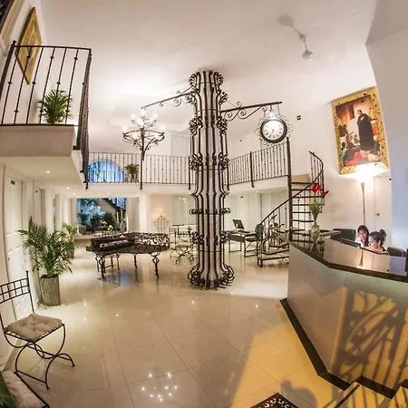 Aposentos De San Pedro Hotel